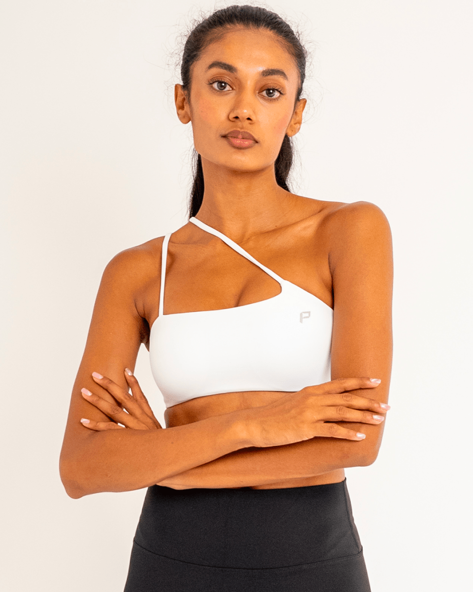 PilaNova Asymmetrical Sports Bra – Stylish Design & Support – White - PilaNova