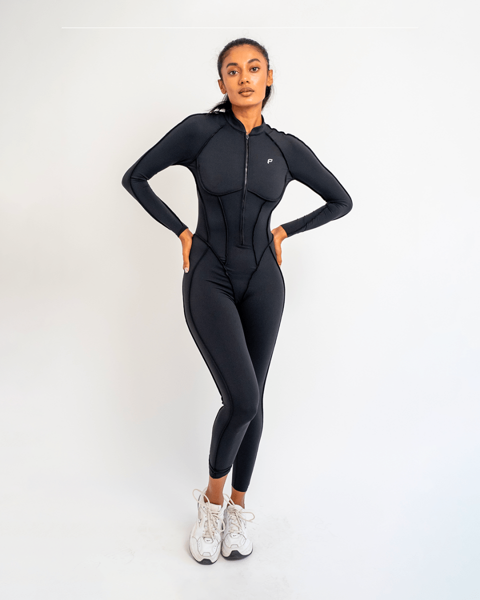 PilaNova Closed - Back Catsuit – Contouring Seam Fit – Black - PilaNova