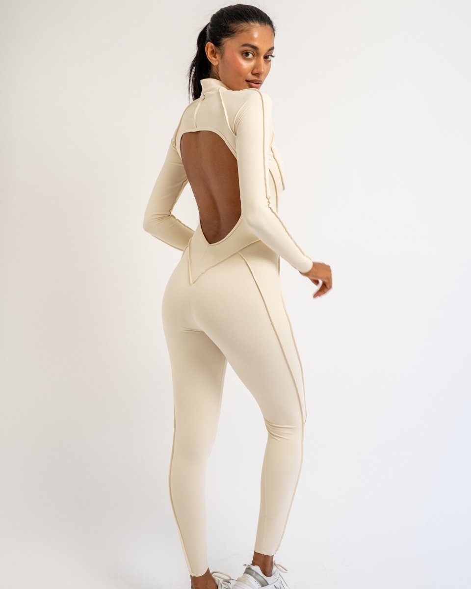 PilaNova Closed - Back Catsuit – Contouring & Sophisticated – Ivory - PilaNova
