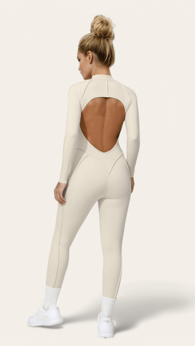 PilaNova Closed - Back Catsuit – Contouring & Sophisticated – Ivory - PilaNova