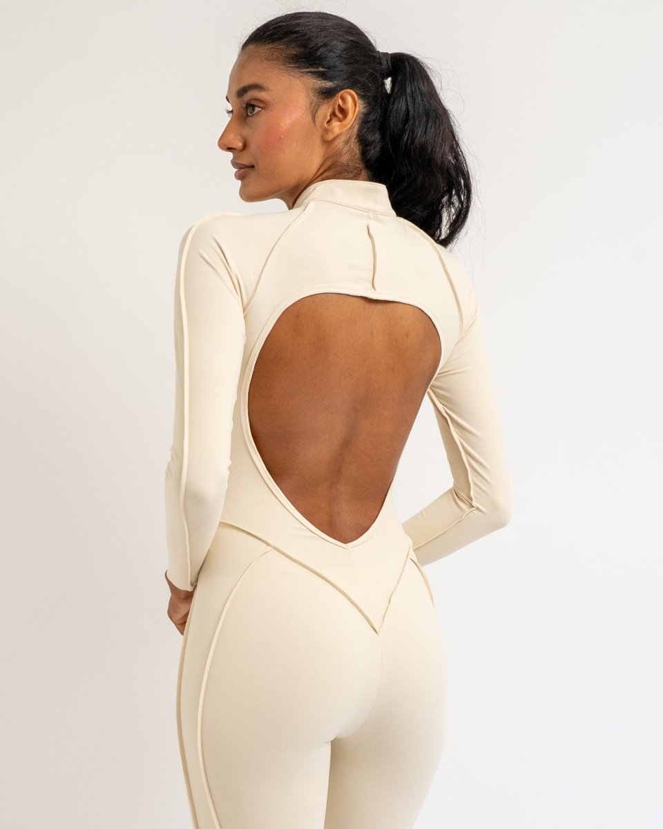 PilaNova Closed - Back Catsuit – Contouring & Sophisticated – Ivory - PilaNova