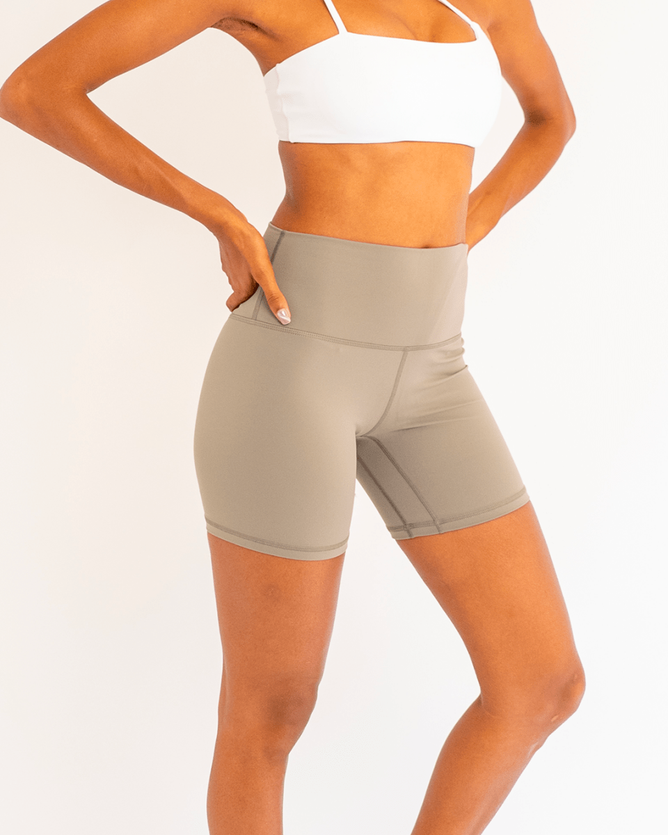 PilaNova Mesh Shorts – Breathable & Quick - Dry – Khaki - PilaNova
