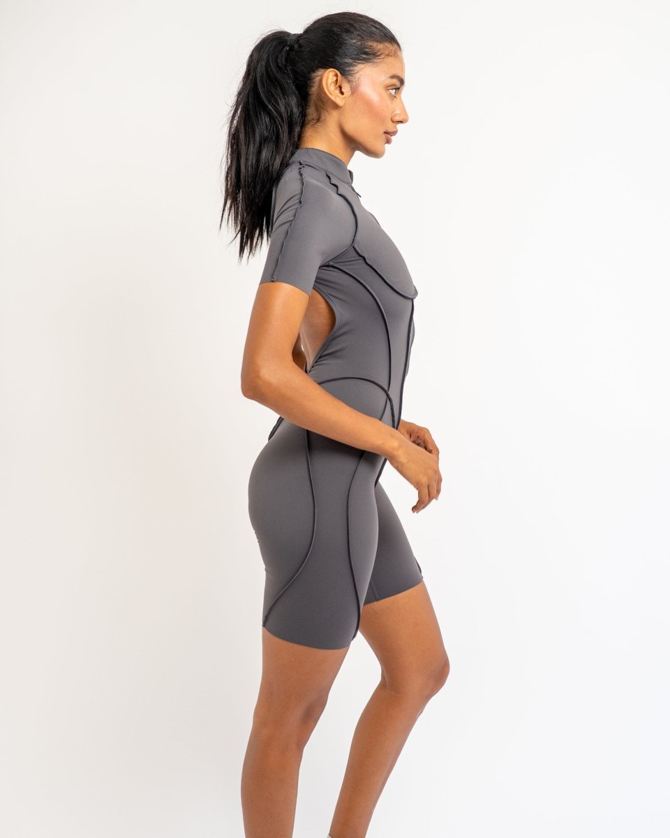 PilaNova Sleek Shorts Catsuit – Chic Design & Comfortable Fit - PilaNova