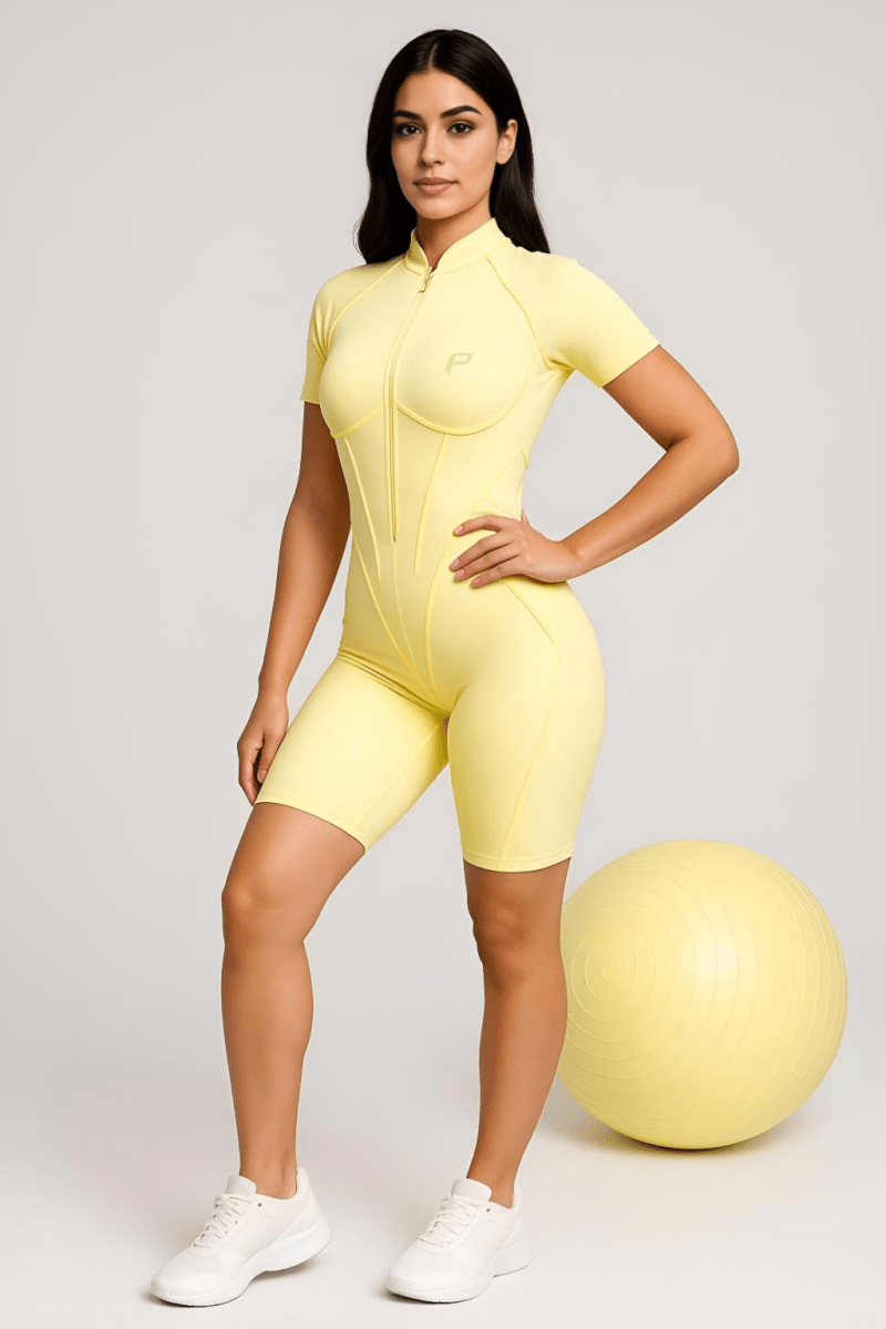 PilaNova Sleek Shorts Catsuit – Chic Design & Comfortable Fit - PilaNova