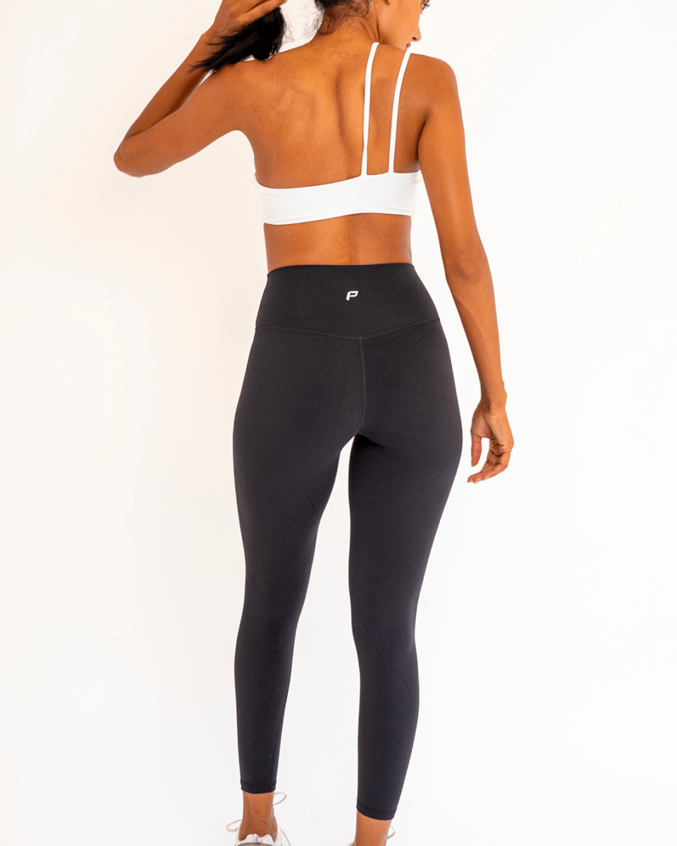 PilaNova Stirrup Leggings – Sleek Fit & Bold Straps – Black - PilaNova