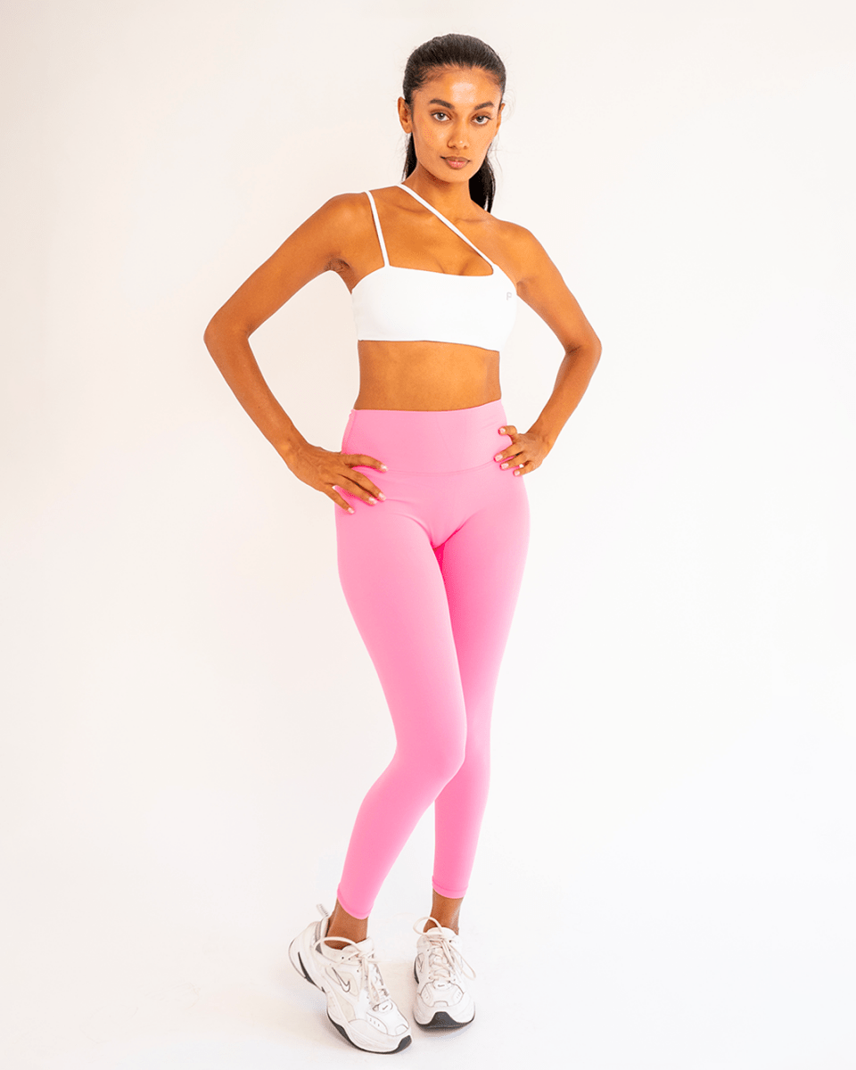 PilaNova Stirrup Leggings – Sleek Fit & Bold Straps – Pink - PilaNova
