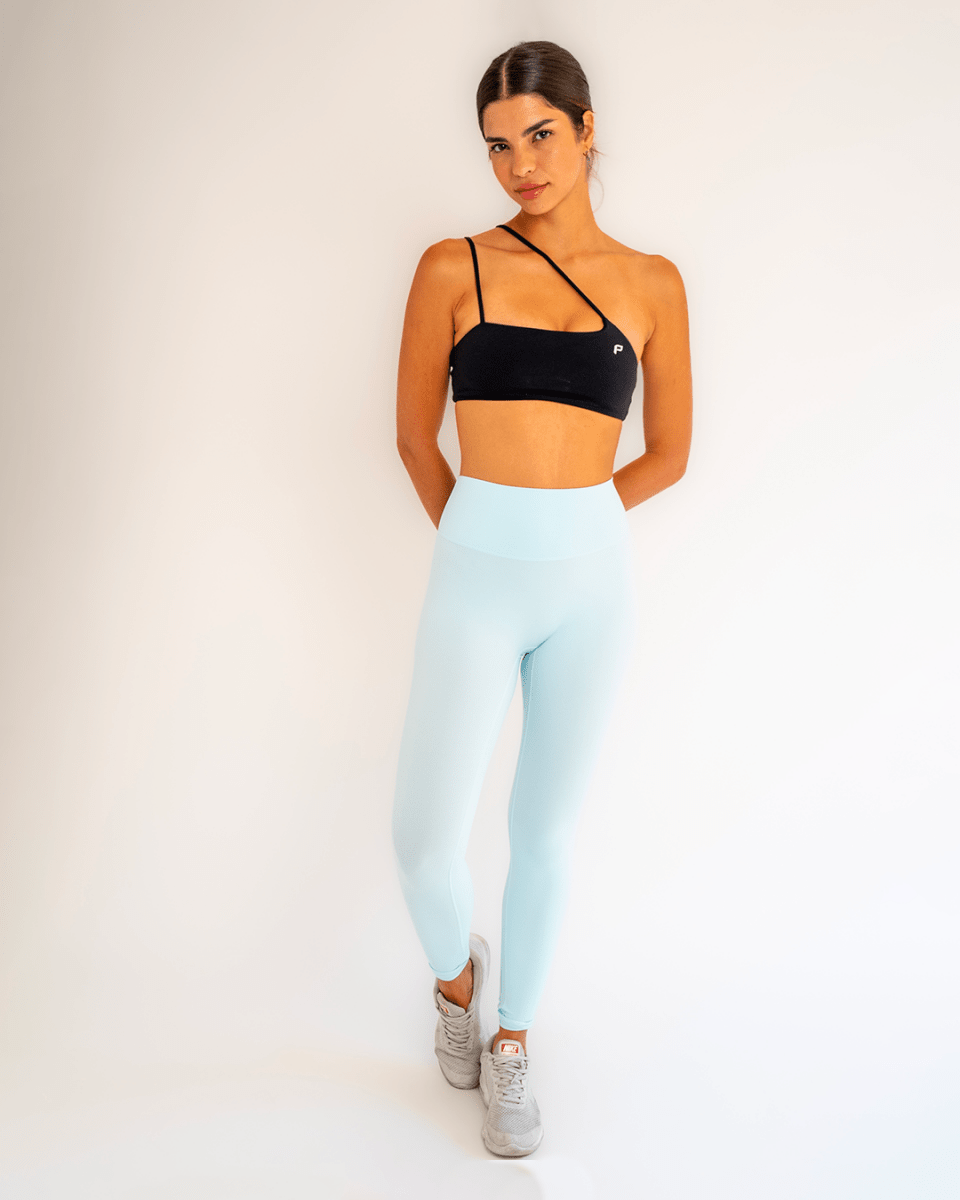 PilaNova Stirrup Leggings – Sleek Fit & Straps – Sky Blue - PilaNova