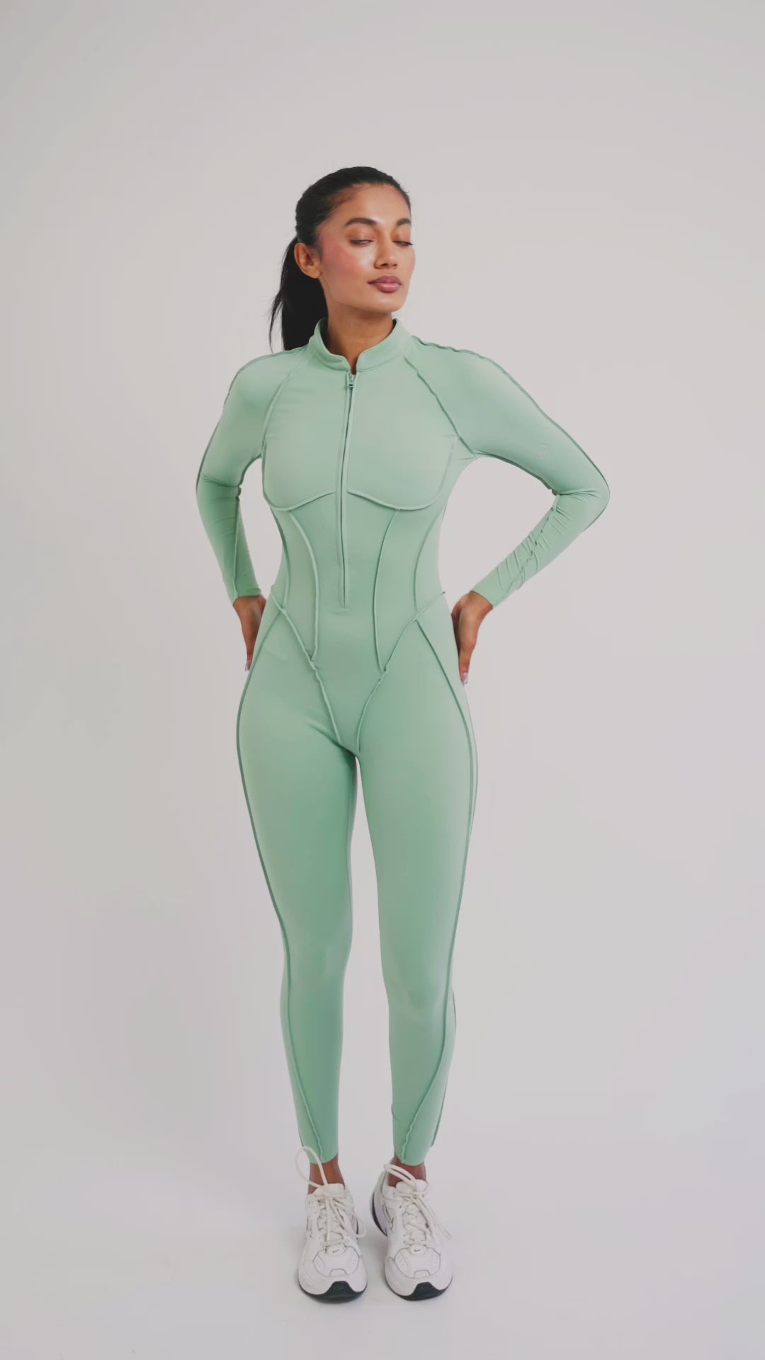 Load video: PilaNova Full-Length Catsuit – Sculpting &amp; Open-Back – Sage Green